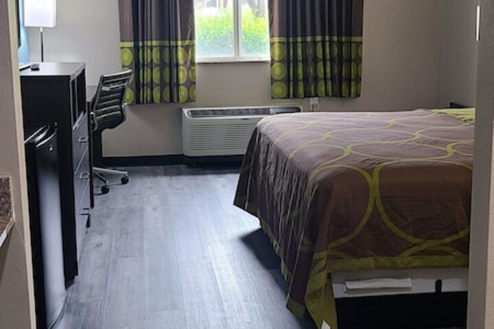 Room 44 of 85