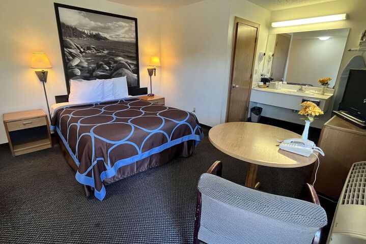 Room 29 of 40