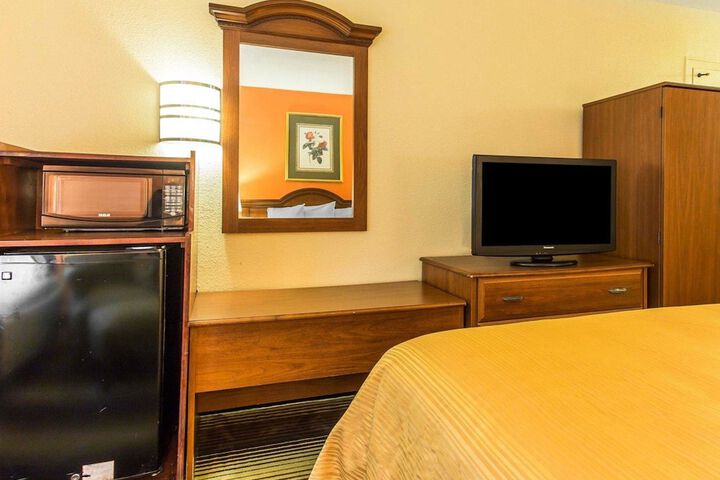 Room 16 of 41