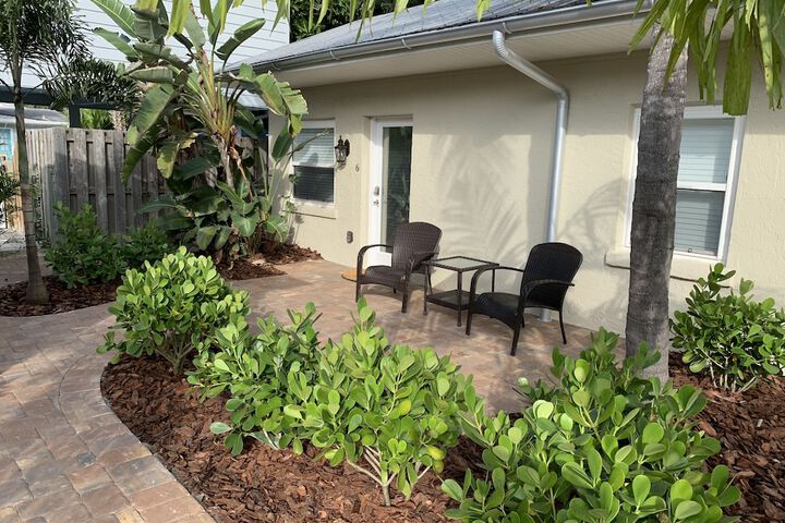 Twin Palms at Siesta