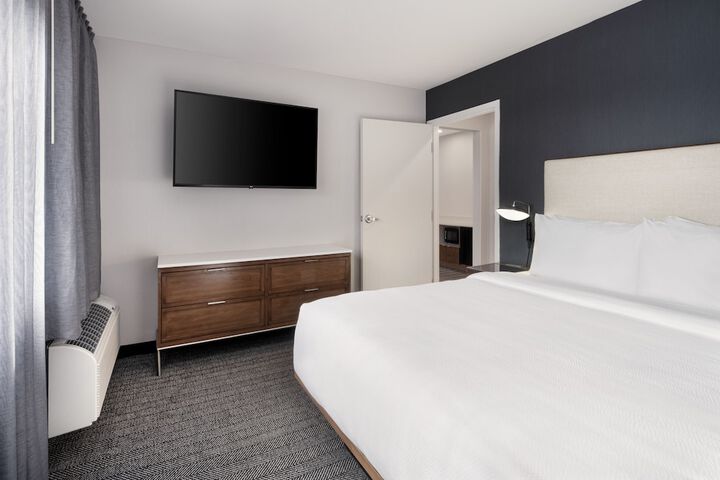 Courtyard by Marriott Mobile