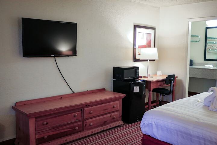 Room 11 of 46
