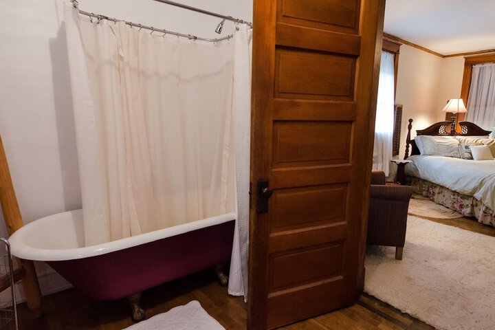 Room 12 of 43