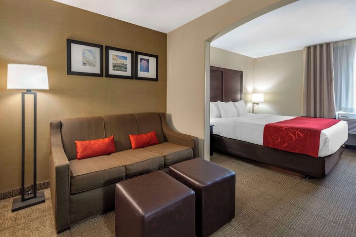 Room 21 of 32