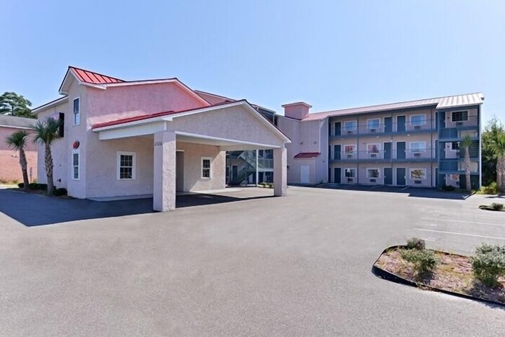 Hotel 2 of 43