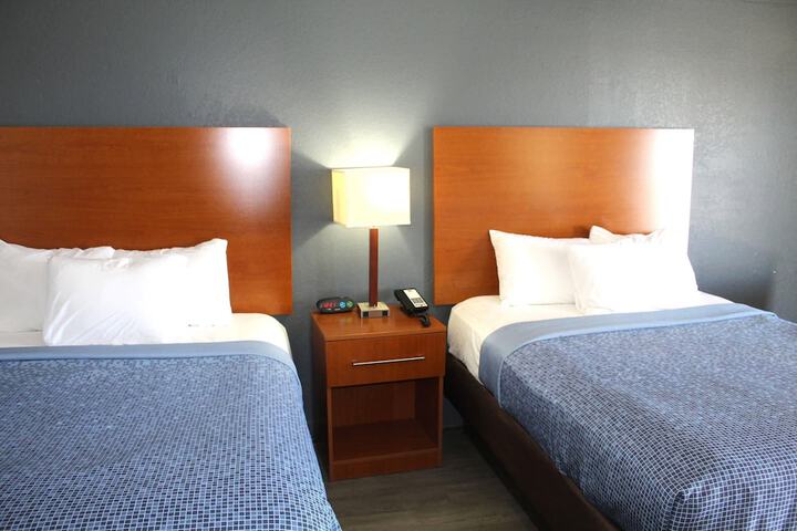 Econo Lodge Franklin South