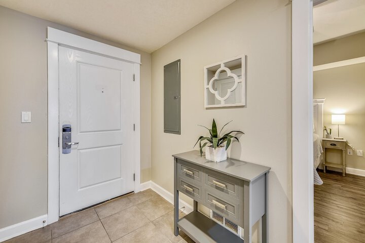 Room 140 of 308