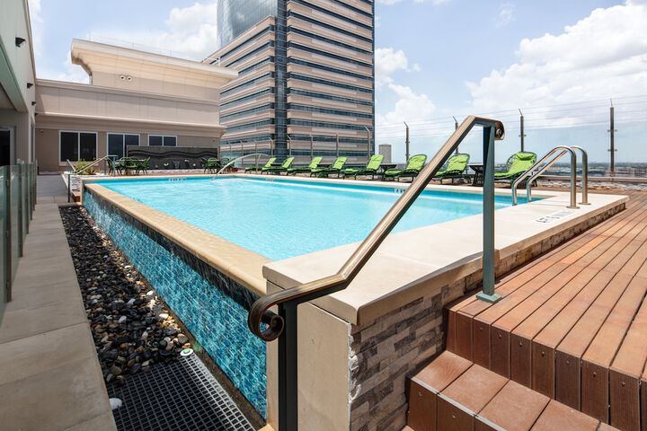 Pool 6 of 82