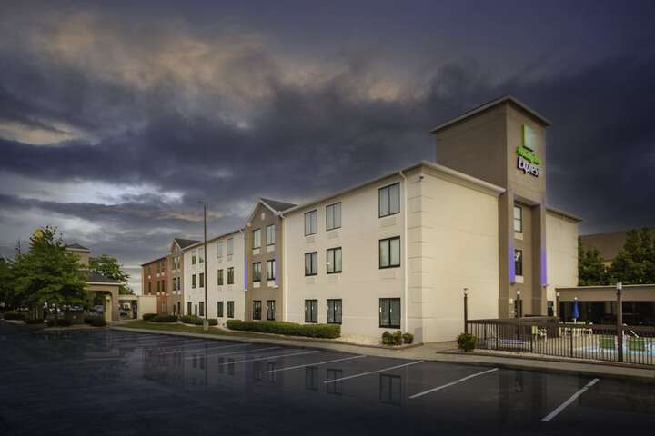 Hotel 3 of 32