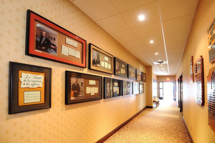 Ballroom/Hall 68 of 75