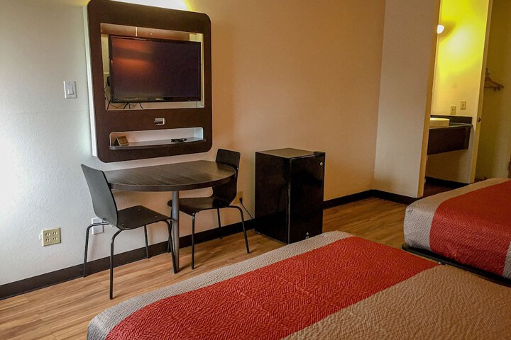 Motel 6 Woodway TX