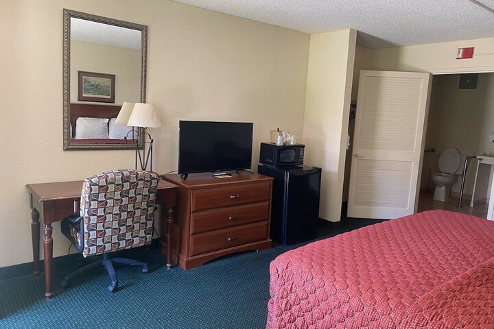 Motel 6 Sandersville GA