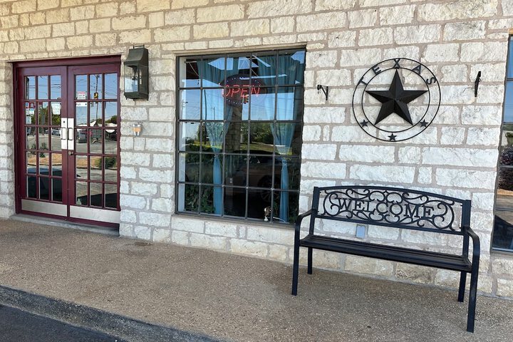 Windcrest Inn and Suites
