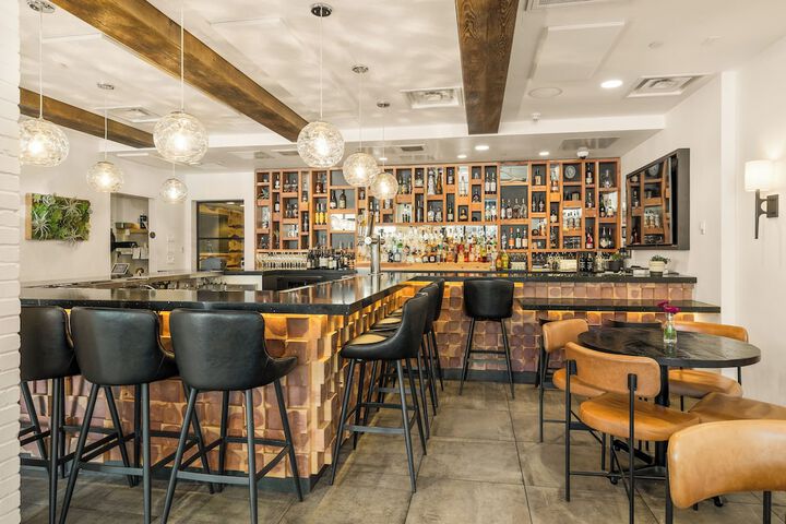 The Oxford Hotel Bend