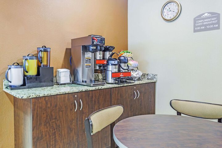 Breakfast/Coffee Service 17 of 19
