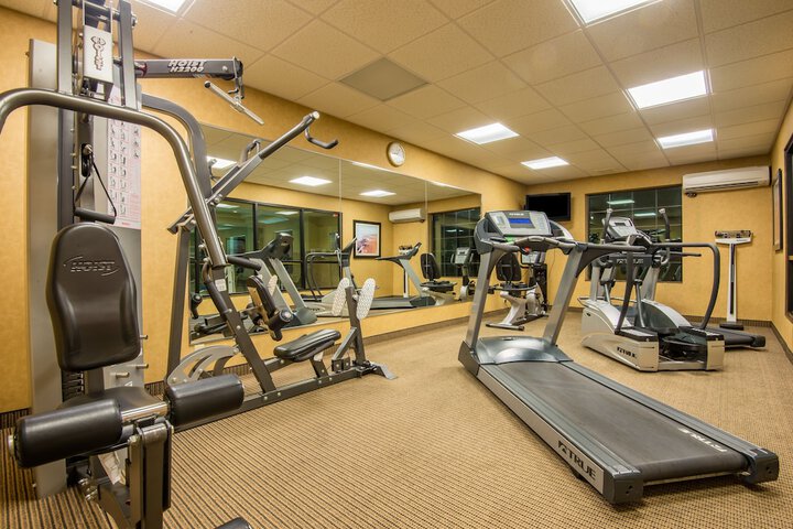 Holiday Inn Express Hotel & Suites Clovis by IHG
