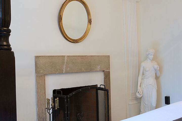 Wedmore Place