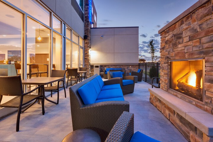 Terrace/Patio 45 of 47