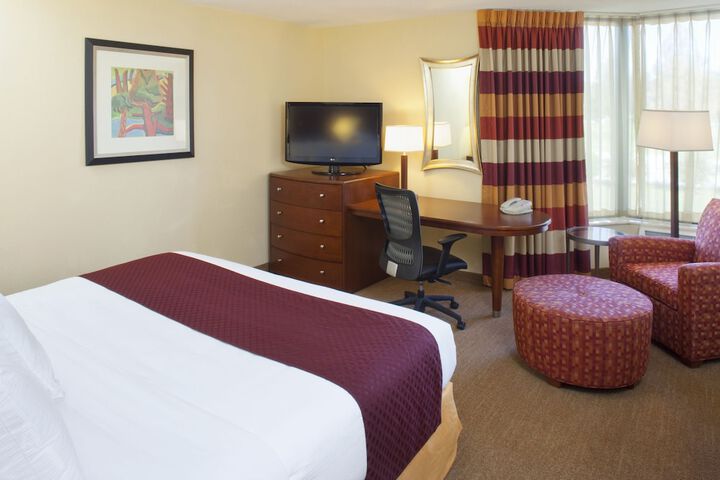 Room 22 of 40