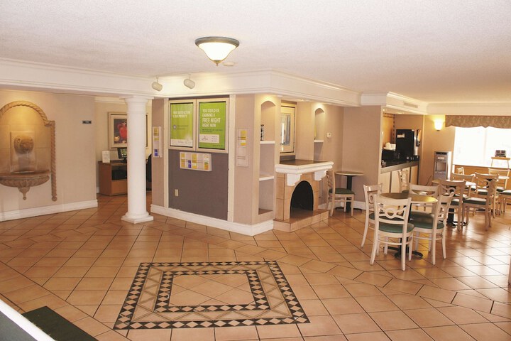 Hotel Interior 11 of 47