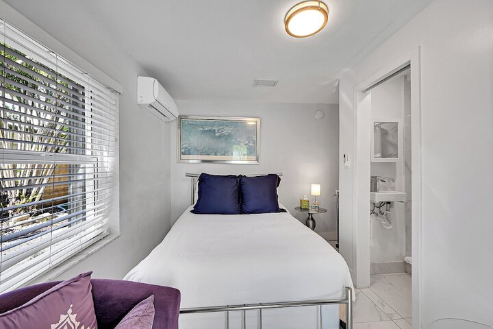 Inn on the Drive ( Adults Only)
