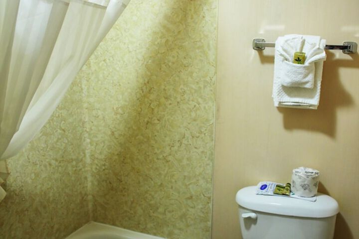 Room 21 of 36