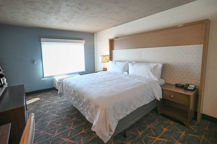 Holiday Inn Cleveland-Mayfield by IHG