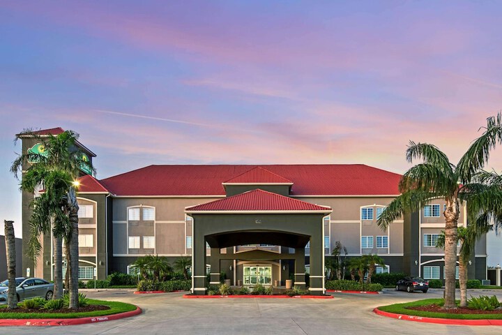 Hotel 3 of 50