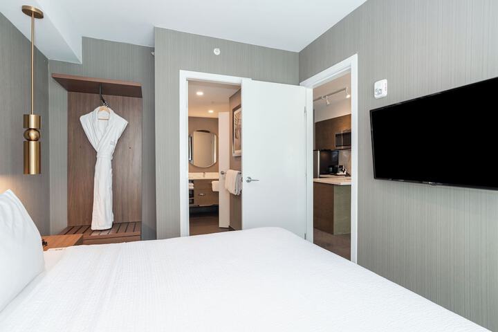 Sandman Signature Sherwood Park Hotel