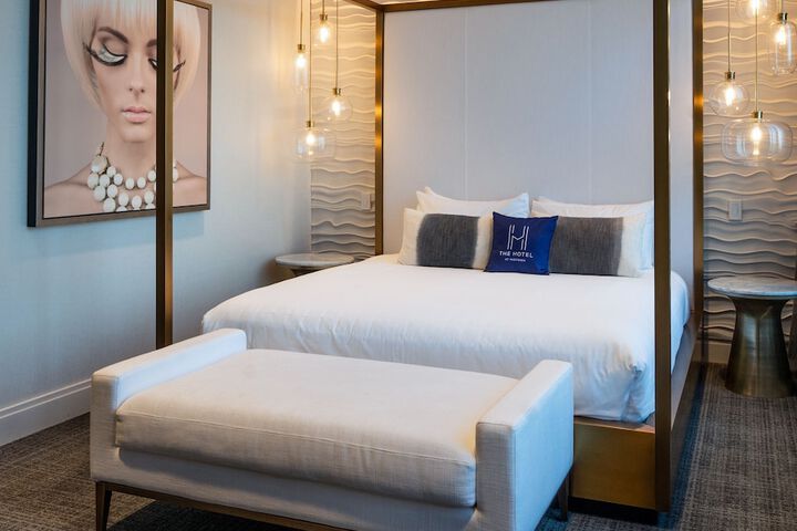 Room 27 of 55