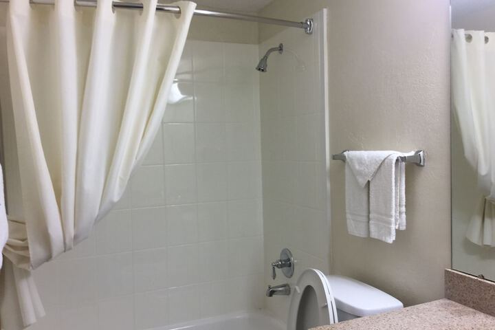 Room 42 of 49
