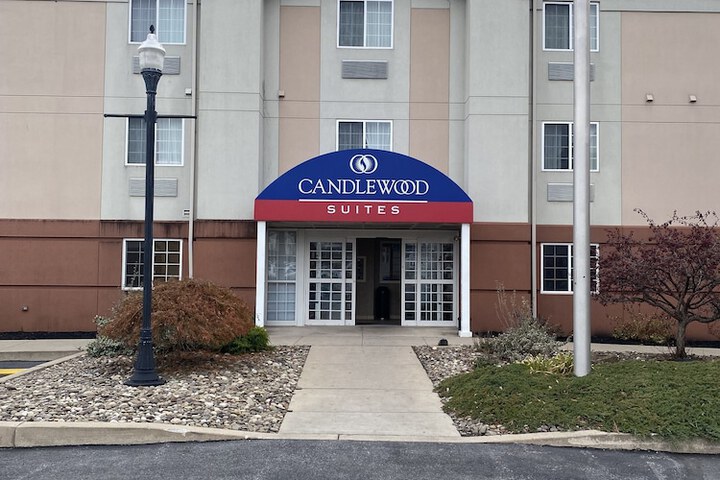 Hotel 2 of 61