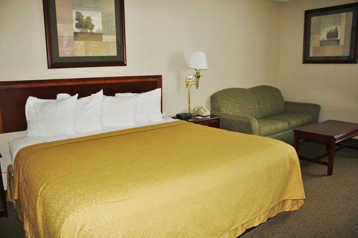 Room 22 of 42