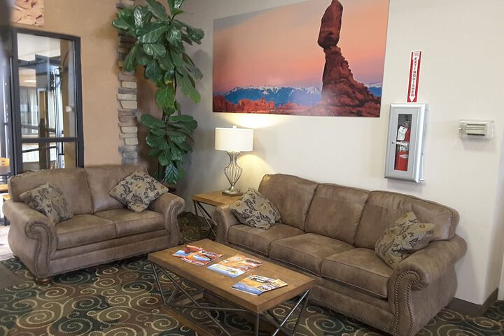 Hotel Interior 11 of 39