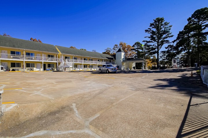 Hotel 4 of 111