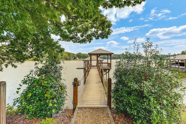 Waterfront Sherrills Ford Home w / Pool & Boat Dock