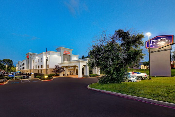 Hampton Inn & Suites Nacogdoches