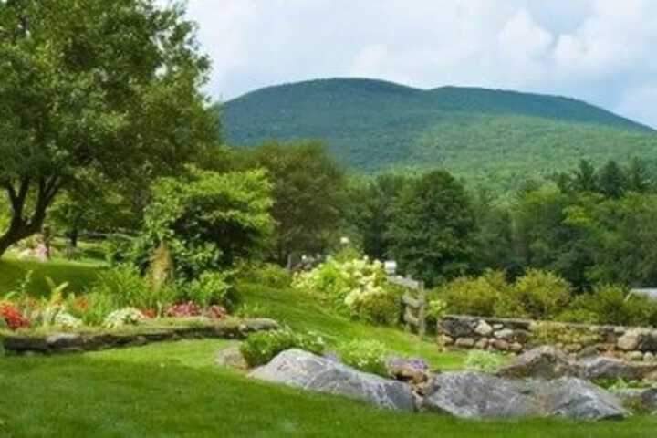 Arlingtons West Mountain Inn