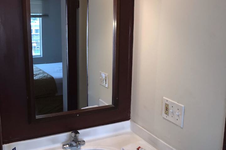 Room 19 of 31