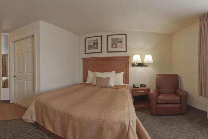 Room 40 of 61