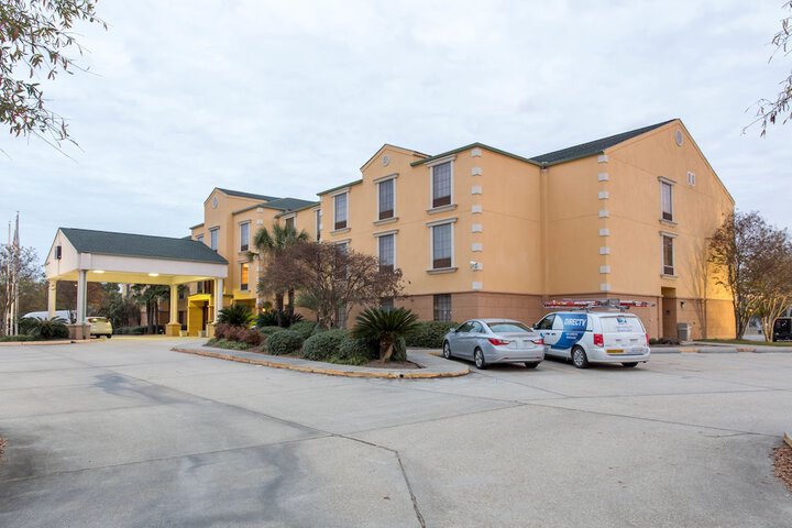 Hotel 4 of 32