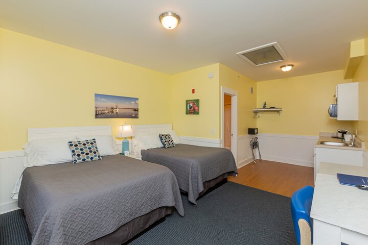 Topsail Shores Inn