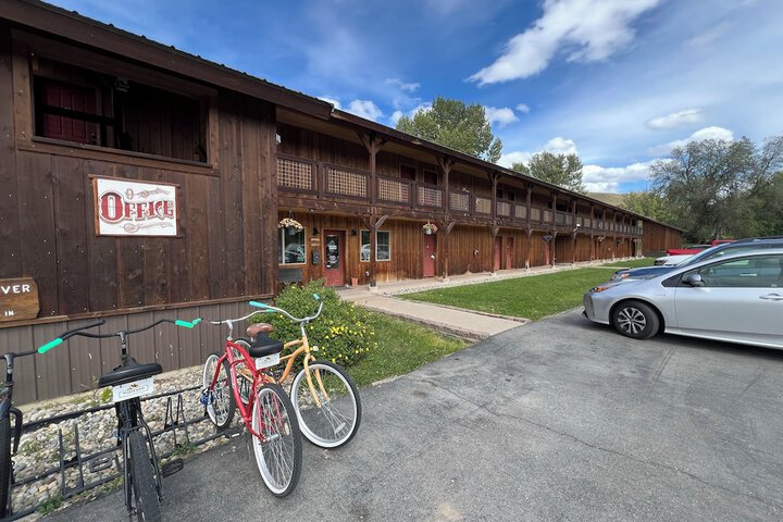 Methow River Lodge & Cabins