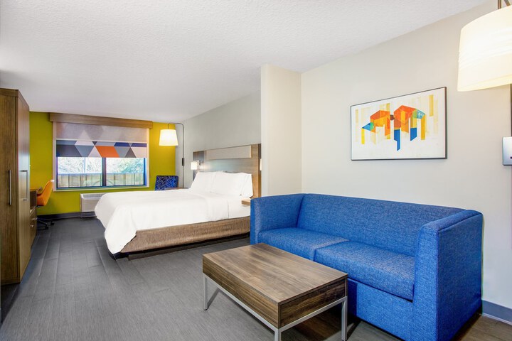 Room 20 of 64