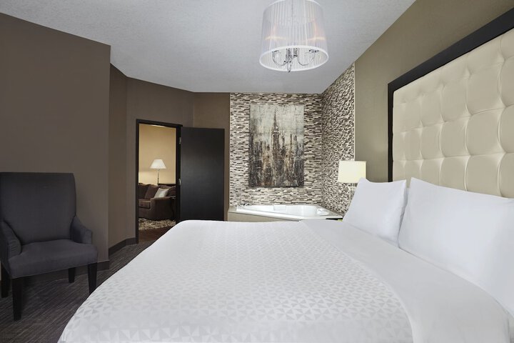 Room 18 of 24