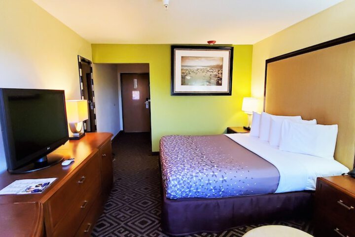 Room 26 of 42