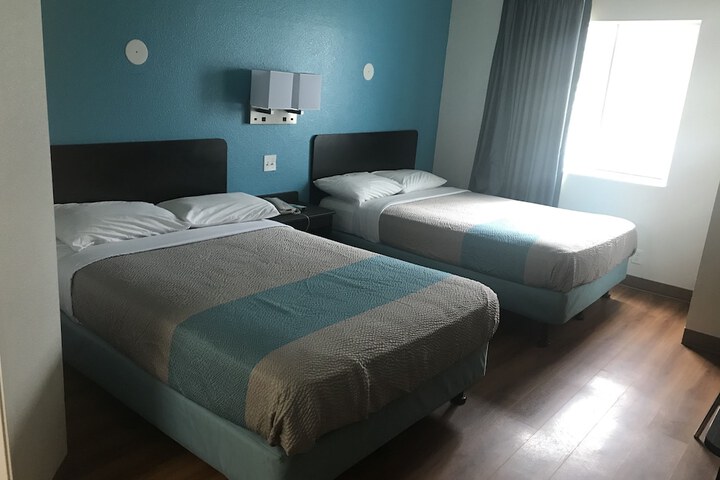 Motel 6 Caseyville IL - Caseyville Il