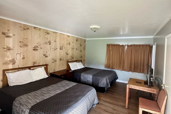 Room 9 of 15