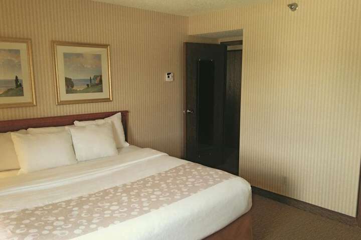 Room 11 of 50