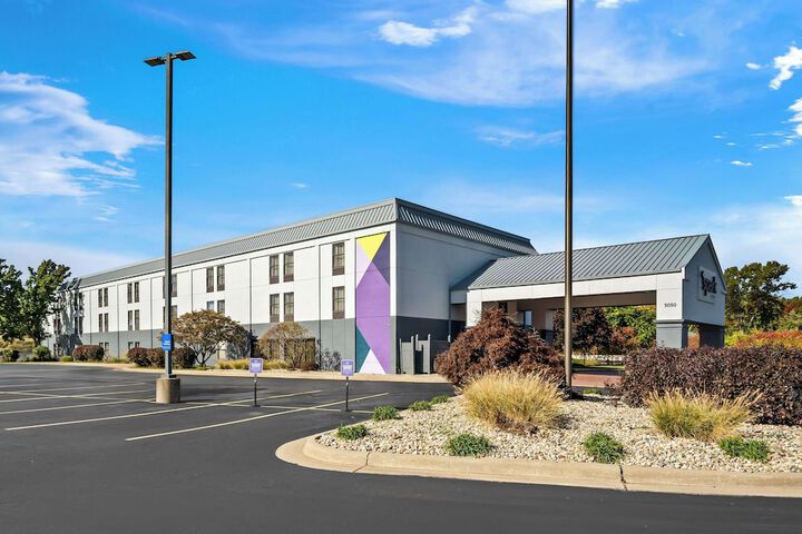 Spark by Hilton Stevensville